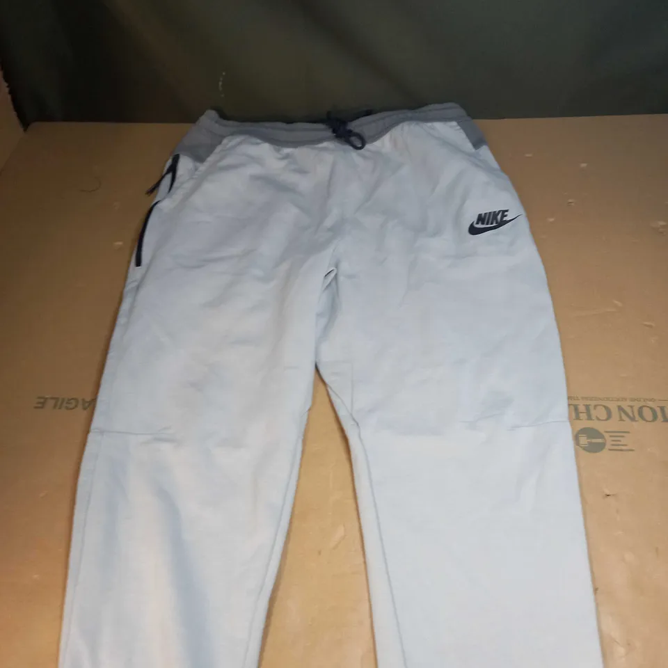 MENS NIKE LOGO TRACKSUIT BOTTOMS SIZE L