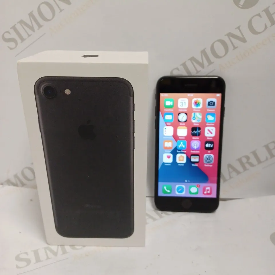 APPLE IPHONE 7 (A1778) - BLACK