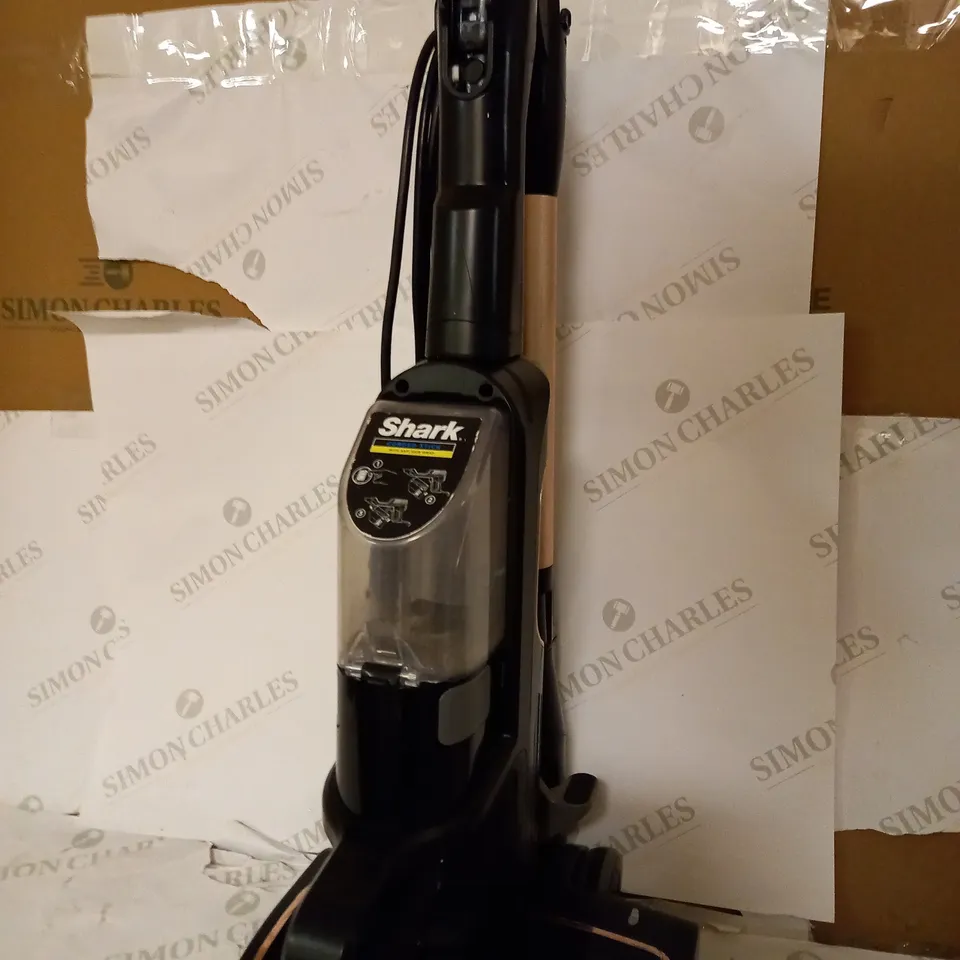 SHARK CORDED STICK VACUUM HZ500UKT - COLLECTION ONLY