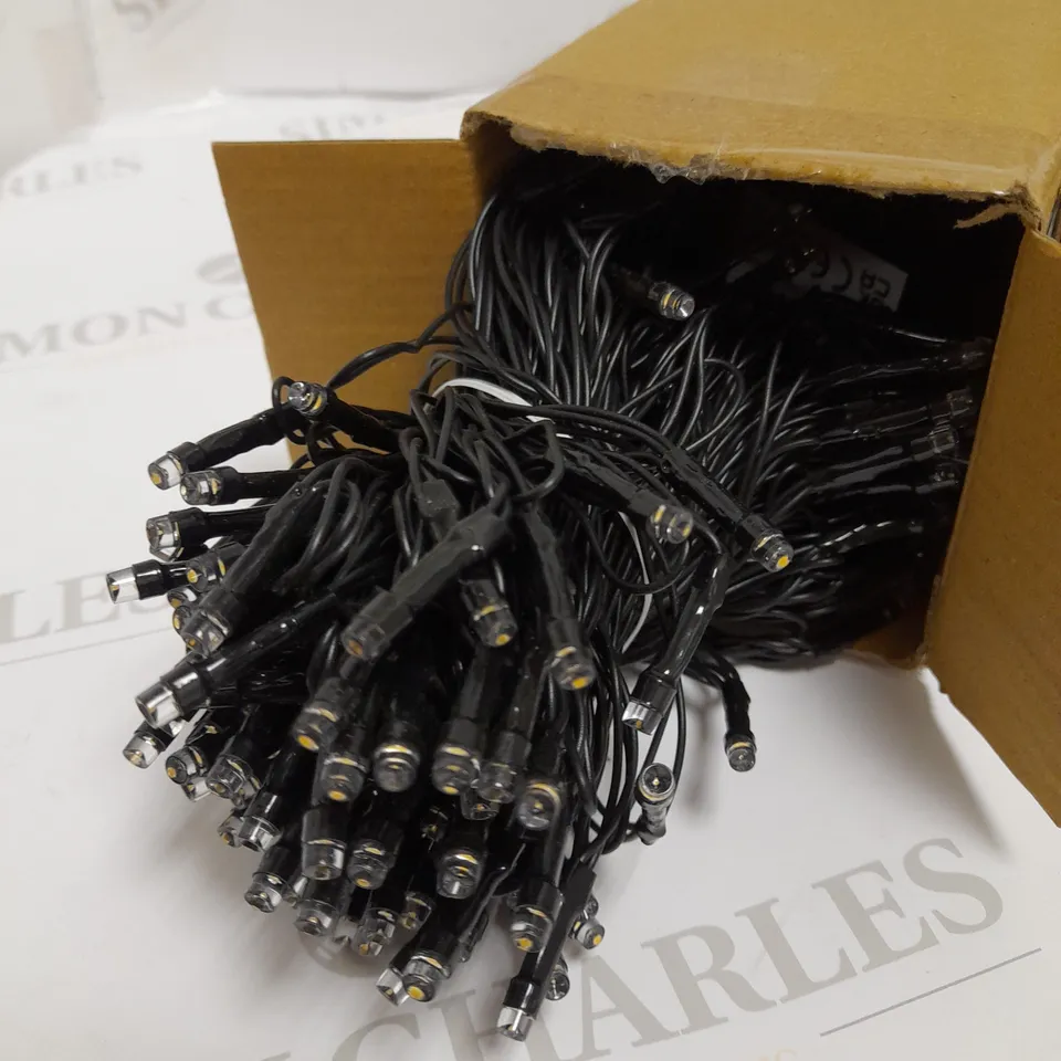 BATTERY OPERATED WARM WHITE INDOOR/OUTDOOR CHRISTMAS LIGHTS RRP £25