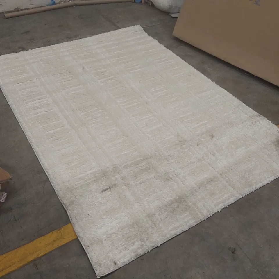 QUALITY DESIGNER AREA RUG - APPROXIMATELY 225 x 155cm