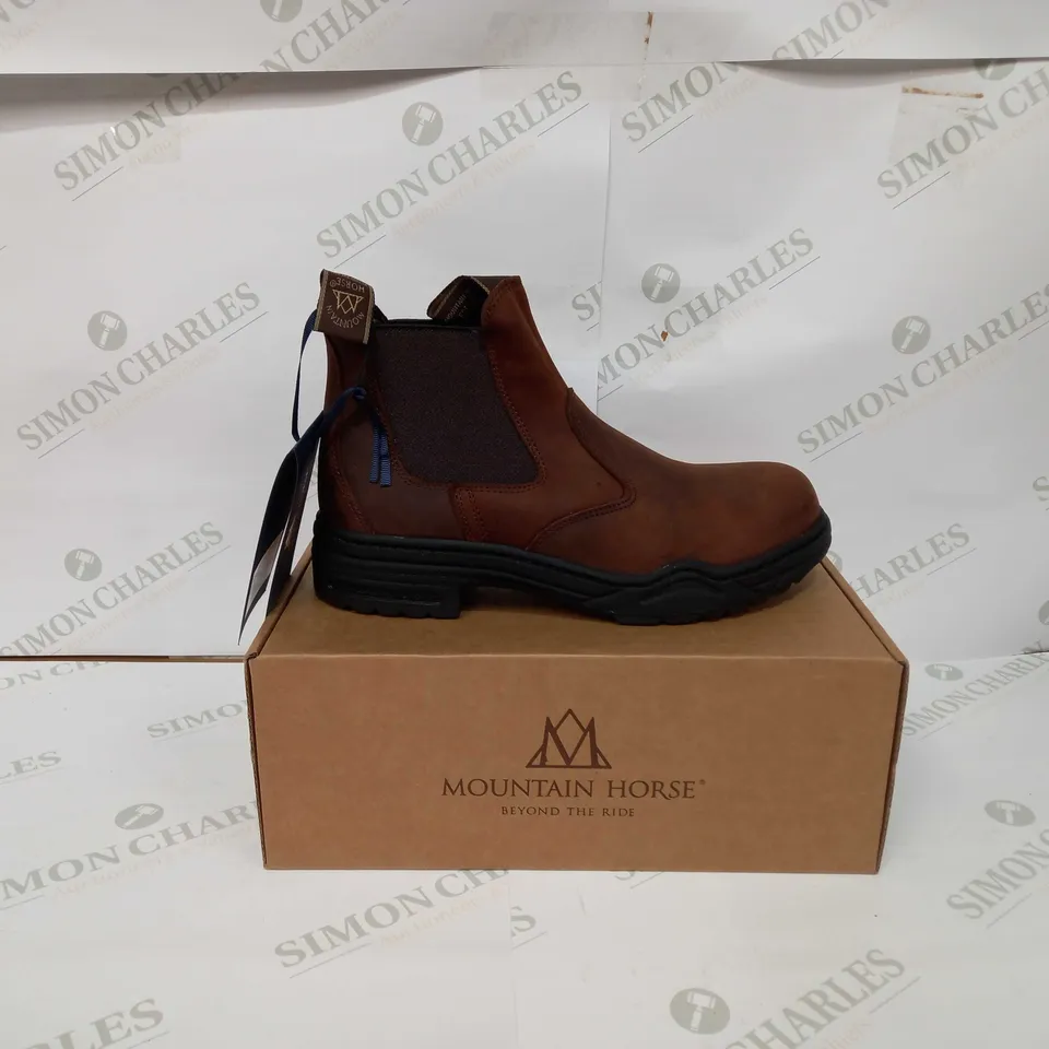 MOUNTAIN HORSE STABLE JODPHUR - UK 6.5