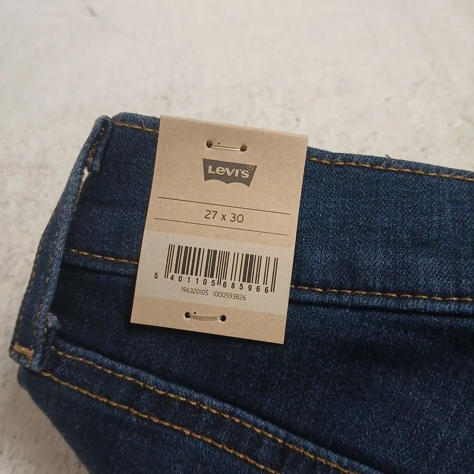 LEVI'S 315 SHAPING BOOTCUT JEANS – SIZE 27 X 30 (LEVI'S TAG ATTACHED)