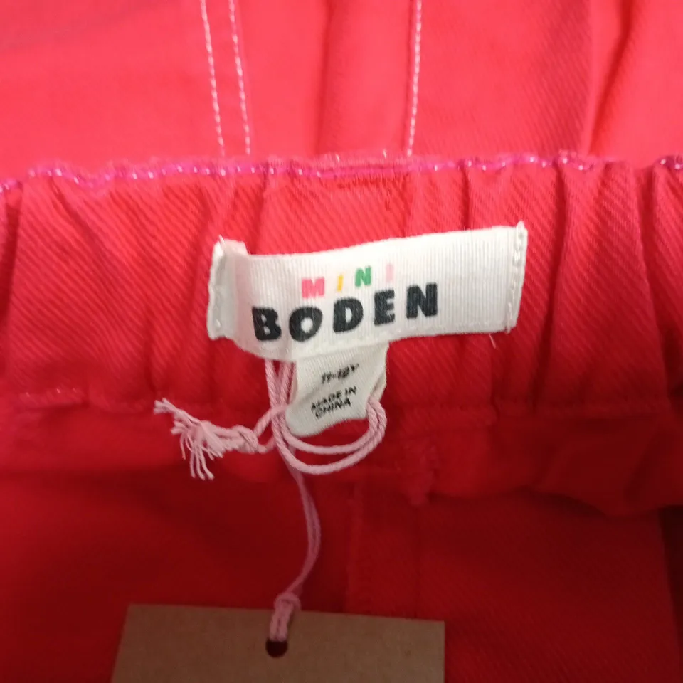 MINI BODEN RED SHORTS - 11-12Y