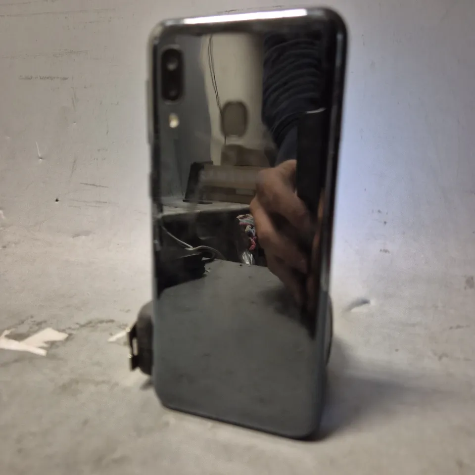 SAMSUNG GALAXY A20E SMARTPHONE 