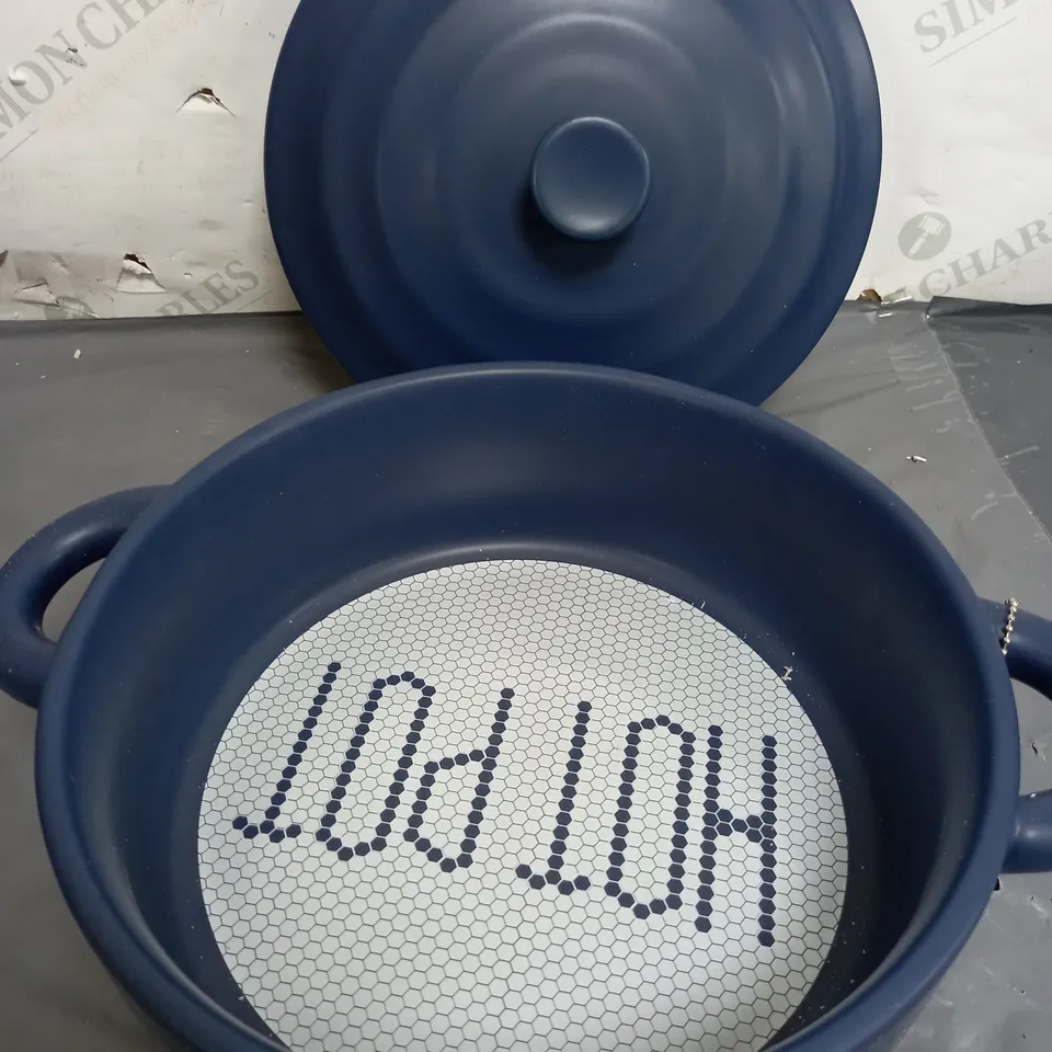 BUNDLEBERRY BY AMANDA HOLDEN LARGE CERAMIC CASSEROLE DISH