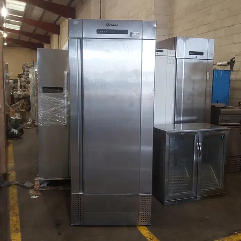GRAM COMMERCIAL UPRIGHT TEMPERATURE CONTROLLED FOOD STORAGE CABINET