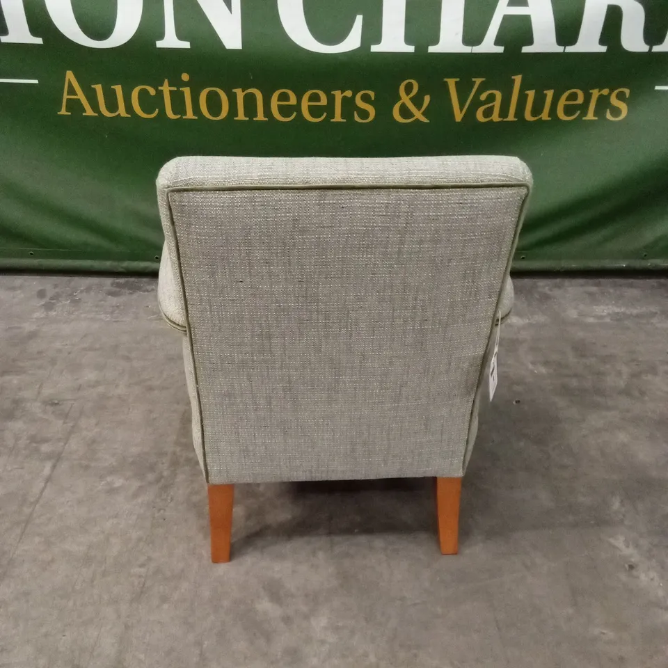 QUALITY HIGH-END DESIGNER FABRIC ACCENT CHAIR