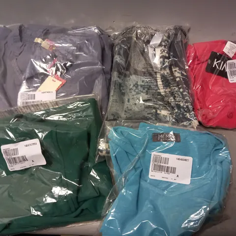 BOX OF APPROXIMATELY 10 ASSORTED CLOTHING ITEMS - TOP, BLOUSE , TANK ETC