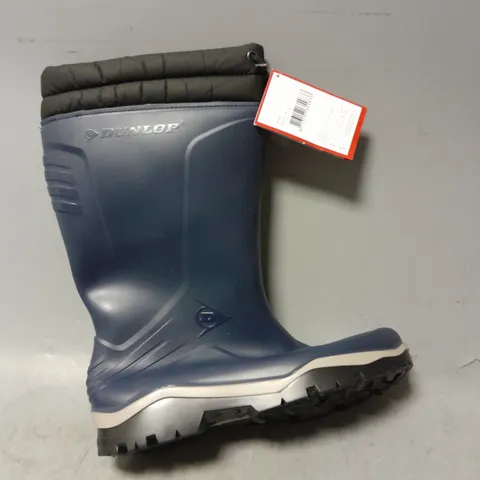 DUNLOP NAVY RUBBER WELLIES - UK 7 