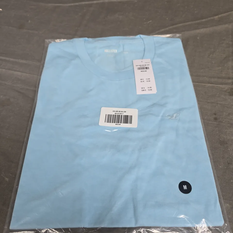 BAGGED HOLLISTER CASUAL TEE - SIZE M 