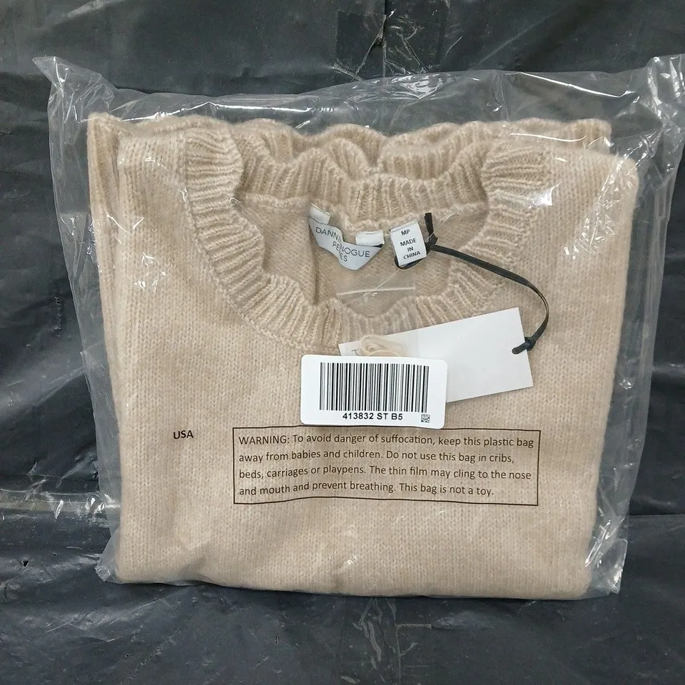 SEALED DANNII MINOGUE PETITES KNITTED SCALLOP EDGE VEST IN BEIGE - MP