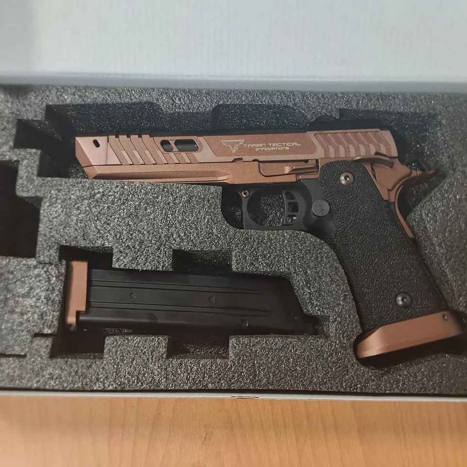 BOXED TARAN TACTICAL SAND VIPER GAS POWERED BB GUN