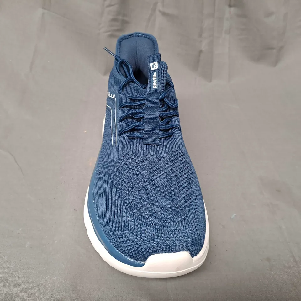 PAIR OF FITVILLE SHOES IN BLUE UK SIZE 11
