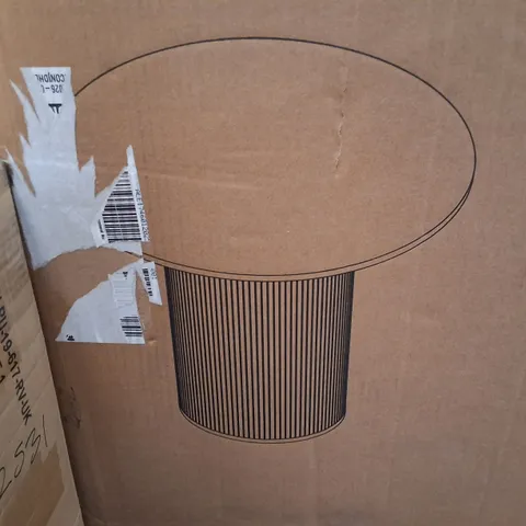 BOXED DINING TABLE