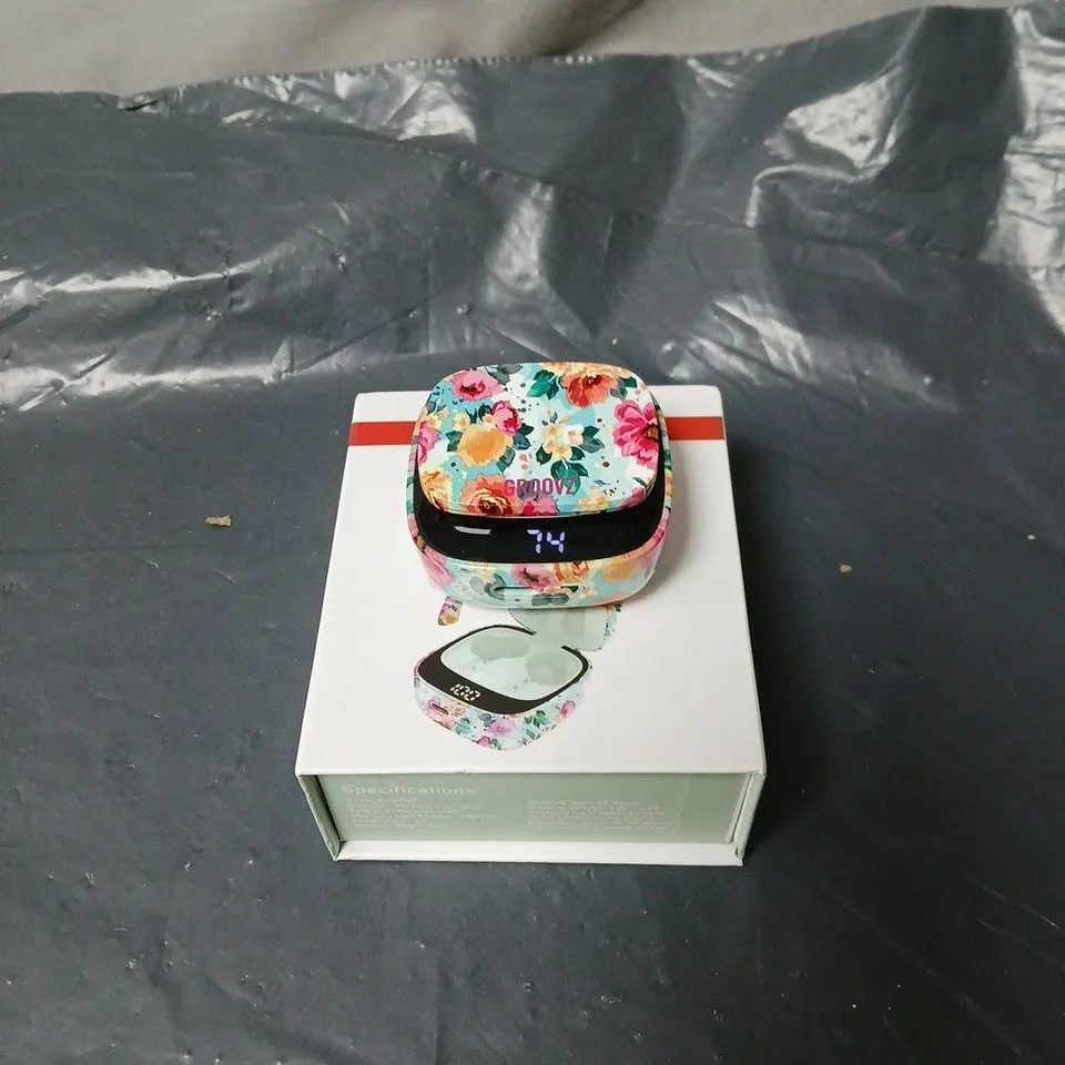 GROOVZ PLUS EAR BUDS IN CHARGE CASE BOXED