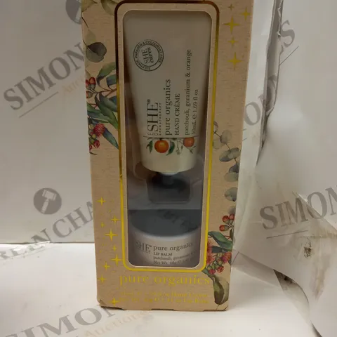 EO SHE AROMATHERAPY PURE ORGANICS SET