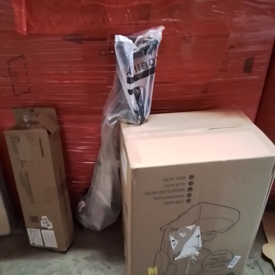 PALLET OF ASSORTED HOUSEHOLD GOODS AND PRODUCTS TO INCLUDE;CHILDREN CAR SEAT,CRUTCHES,BICYCLE STAND