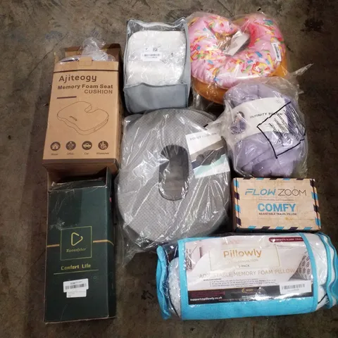 PALLET CONTAINING ASSORTED PILLOWS INCLUDING MEMORY FOAM SEAT, DONUT, ADJUSTABLE TRAVEL & INFINITY PILLOW 