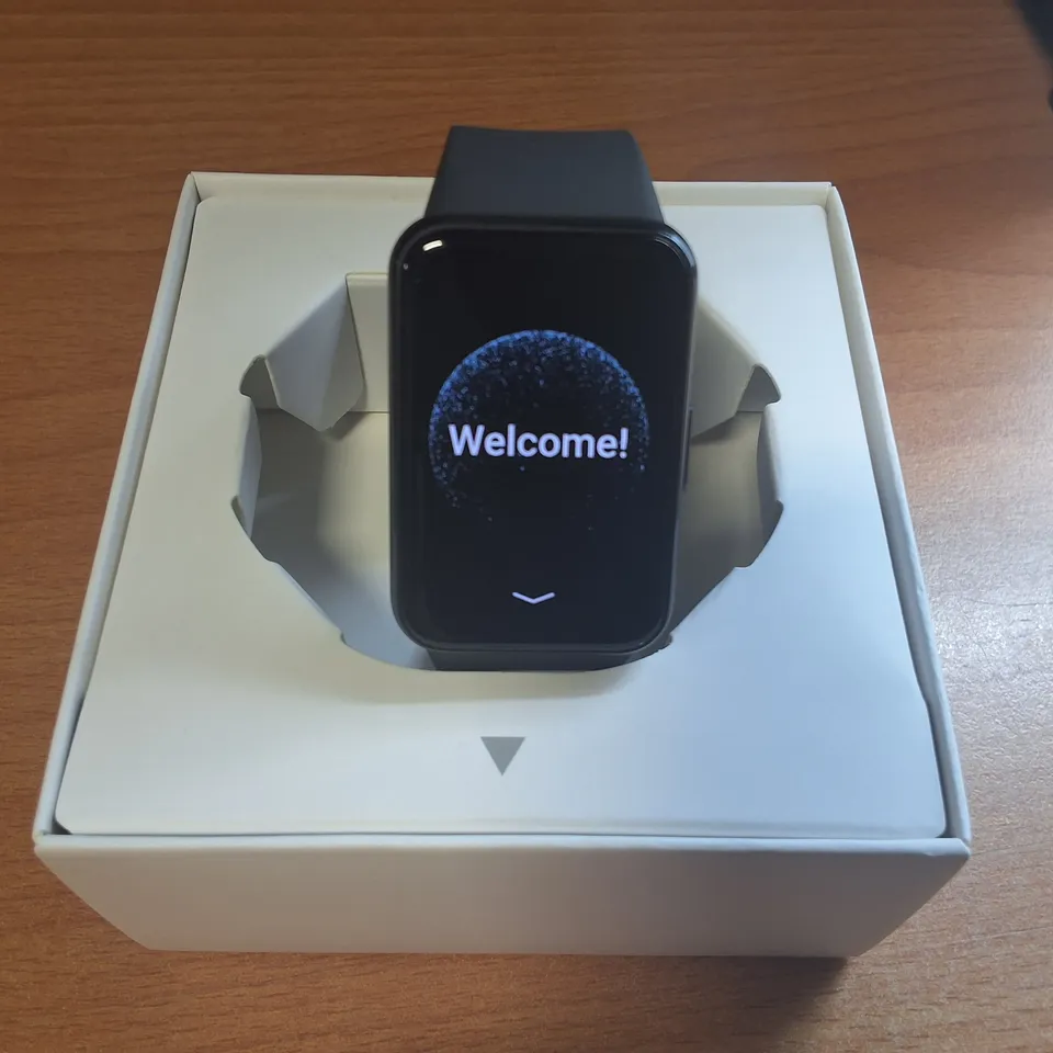 BOXED SAMSUNG GALAXY FIT 3 IN GRAY - SM-R390