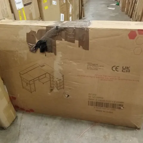 BOXED COMPUTER DESK (1 BOX)