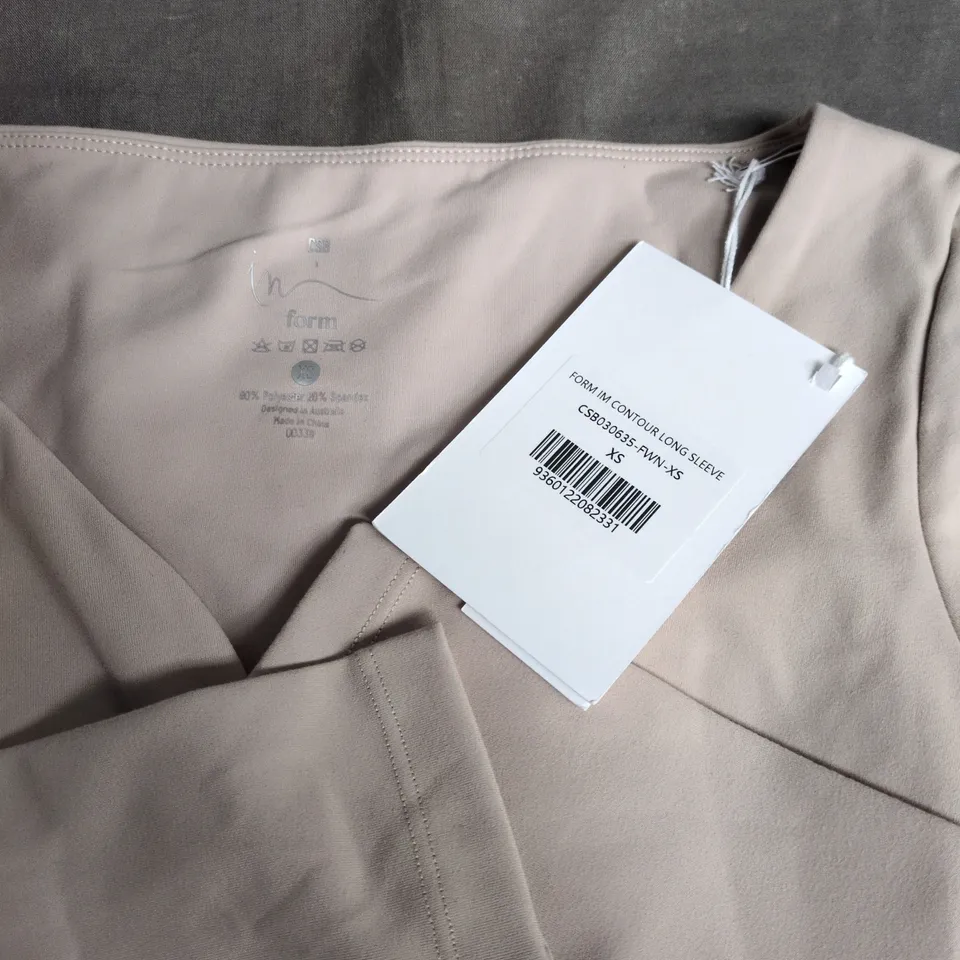 FORM CONTOUR LONG SLEEVE TOP – BEIGE – XS