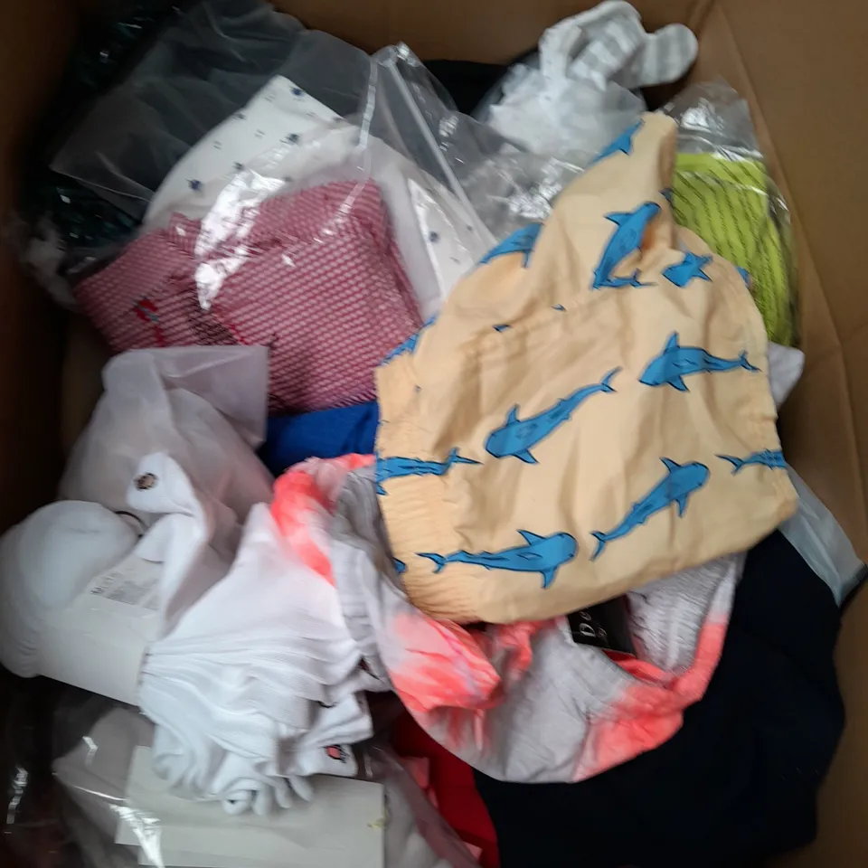 BOX OF APPROXIMATELY 35 ASSORTED KIDS CLOTHING ITEMS TO INCUDE - TROUSERS , SHIRT , SHORTS ETC