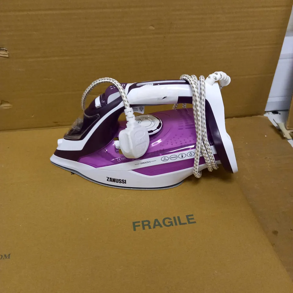 ZANUSSI 2800W CORDED IRON 
