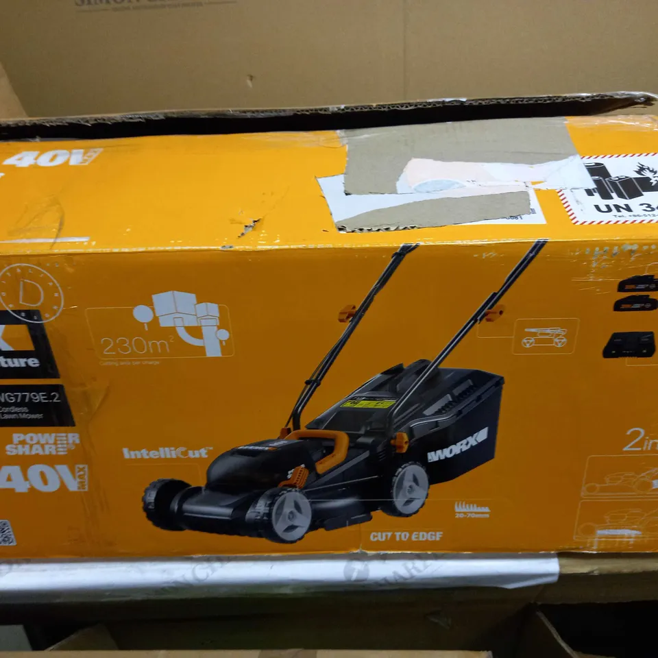 GREENWORKS BATTERY POWERED LAWNMOWER