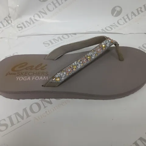 PAIR OF SKECHERS CALI YOGA FOAM FLORAL JEWEL SANDALS TAUPE SIZE 5