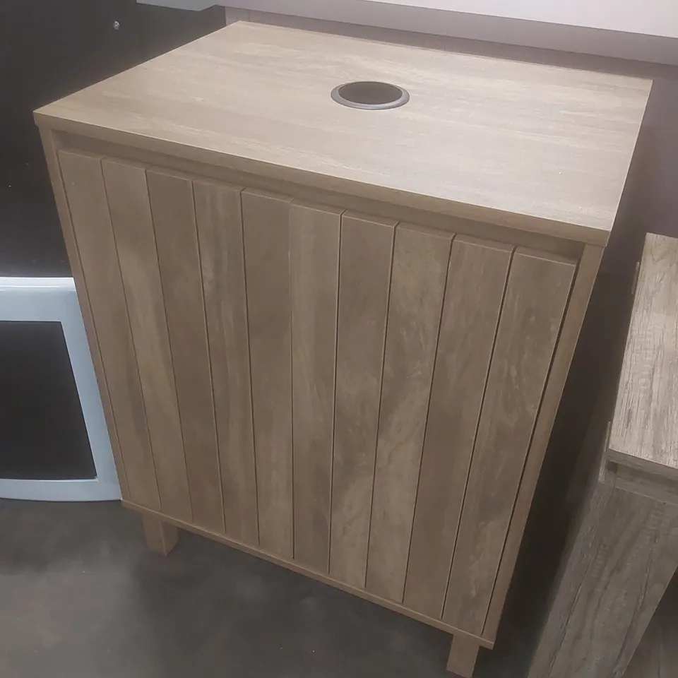 DESIGNER HUMPHREY VANITY UNIT 