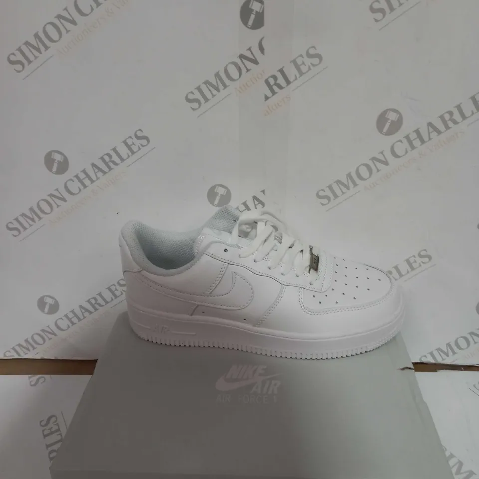 BOXED PAIR OF NIKE WHITE AIR FORCE ONES SIZE 5.5
