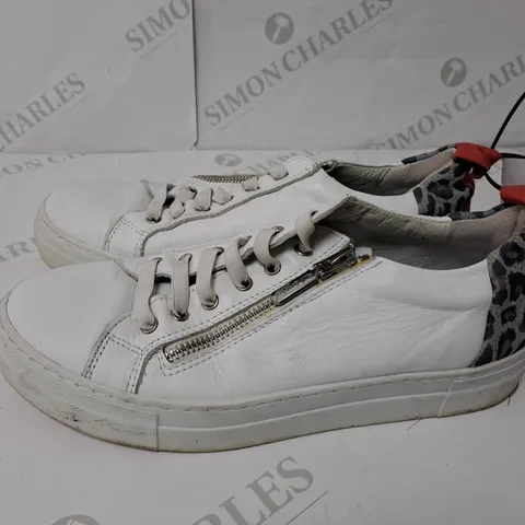 WHITE LEATHER TRAINERS HEEL LEOPAERD PRINT SIZE 5