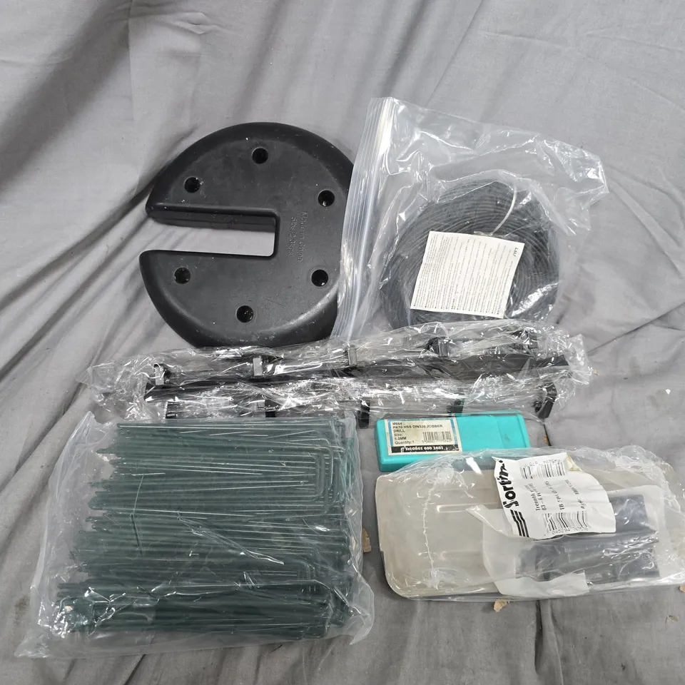 APPROXIMATELY 12 ASSORTED HOUSEHOLD ITEMS TO INCLUDE PARASOL WEIGHT, DIN338 5MM JOBBER DRIL BITS, ETC
