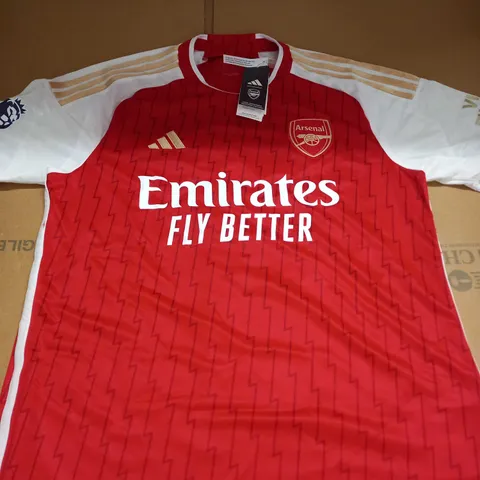 ARSENAL HOME SHIRT WITH SAKA 7 ON THE BACK SIZE L