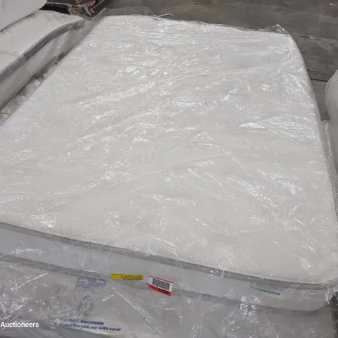 BAGGED MEMORY FOAM POCKET SPRUNG 4'6 MATTRESS