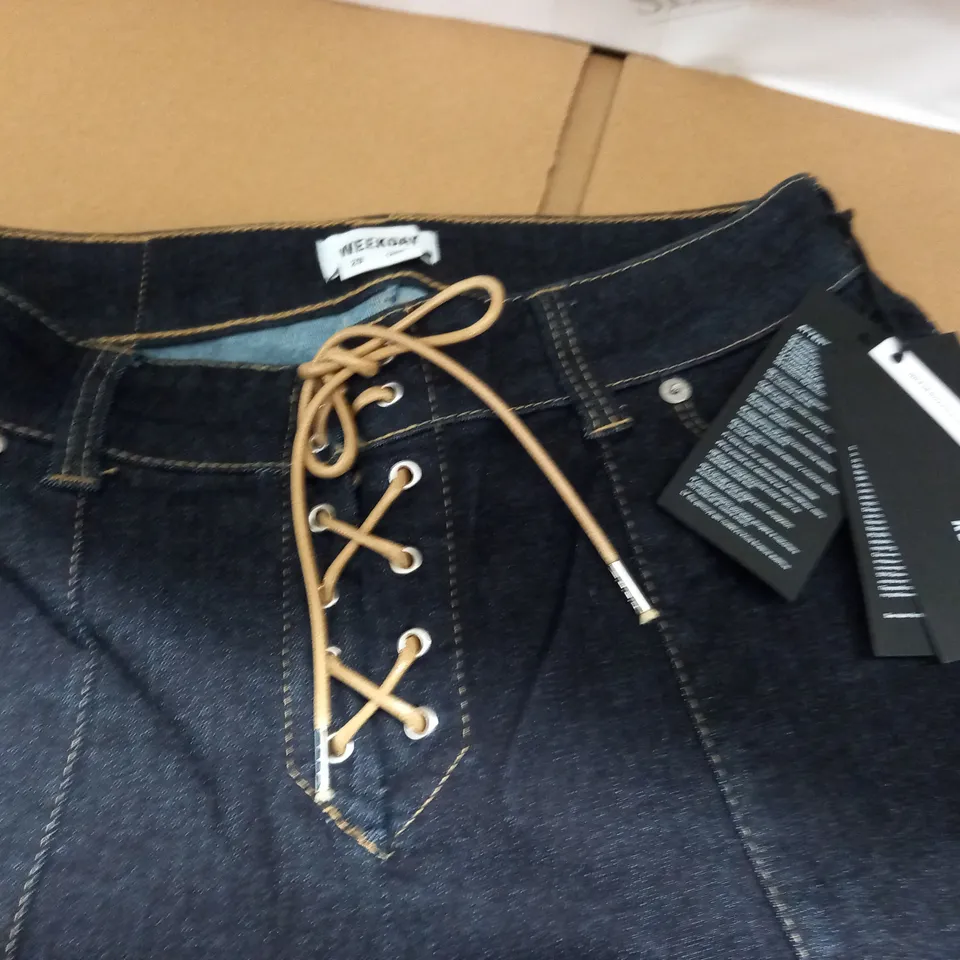 WEEKDAY CASEY LOW FLARED JEANS - 29