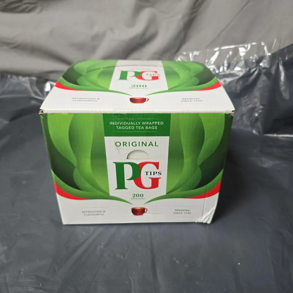 PG TIPS ORIGINAL TEA BAGS – 200 BAGS IN ENVELOPES