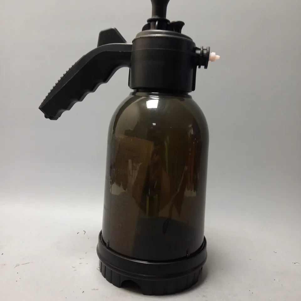 UNBRANDED SPRAY BOTTLE 