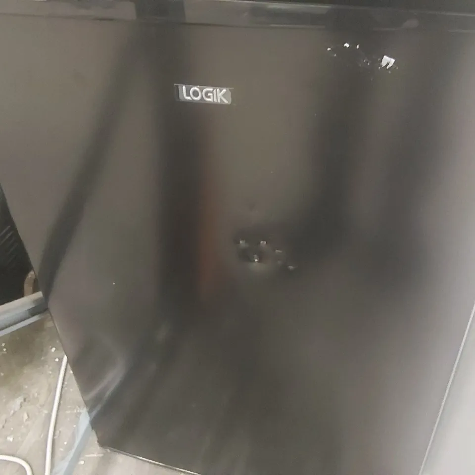 LOGIK LUL55B23 UNDERCOUNTER FRIDGE - BLACK
