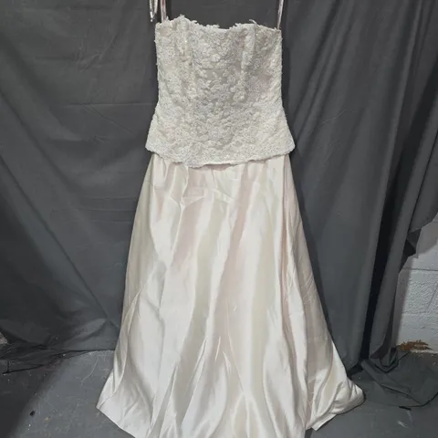 VEROMIA WEDDING DRESS, UK SIZE 14