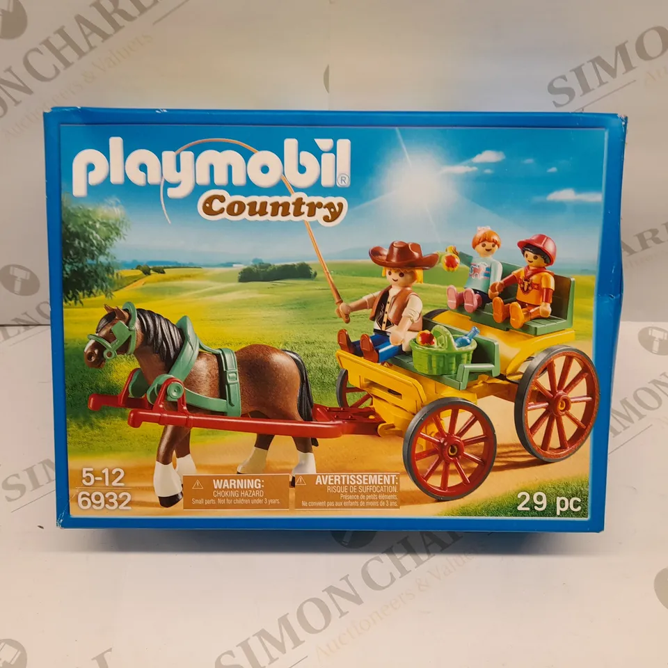 BRAND NEW BOXED PLAYMOBIL COUNTRY 6932