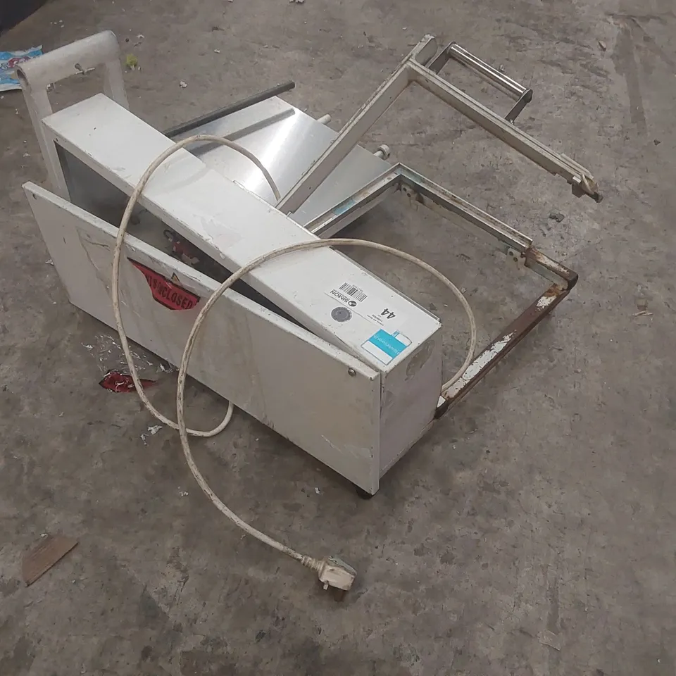 COMMERCIAL L SEALER PART