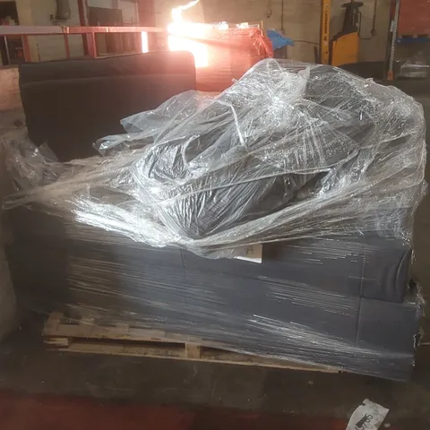 PALLET OF ASSORTED SOFA PARTS 