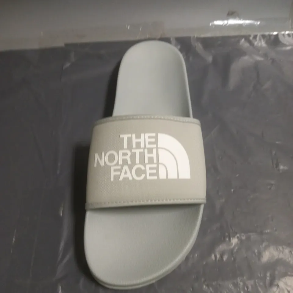 THE NORTH FACE MENS SLIDERS GREY