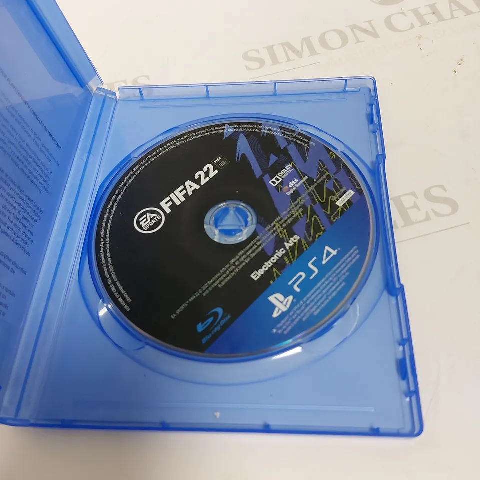 FIFA 22 ON PS4 PEGI 3