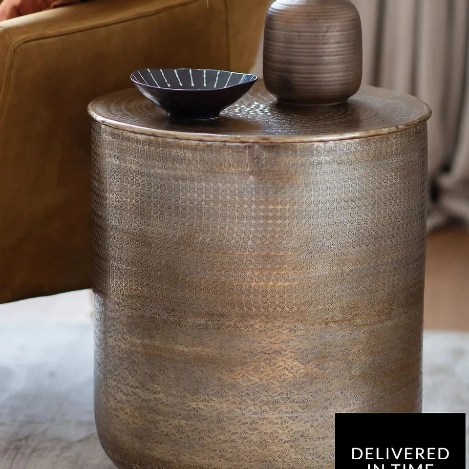 BOXED ANTWERP SIDE TABLE