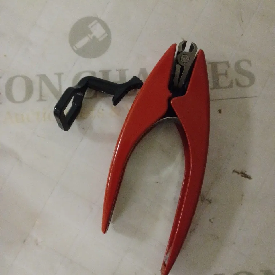 CLIPPERPRO 2.0 NAIL CLIPPERS, RED