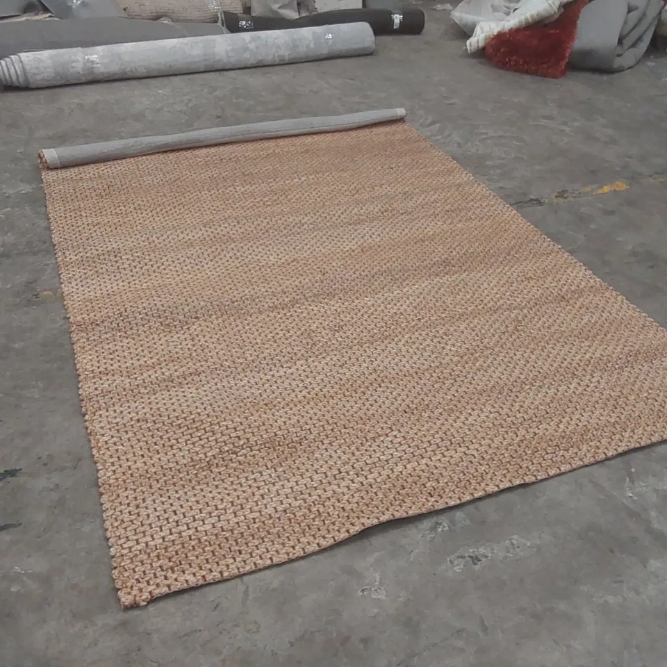 QUALITY DESIGNER AREA RUG - APPROXIMATELY 288 x 202cm