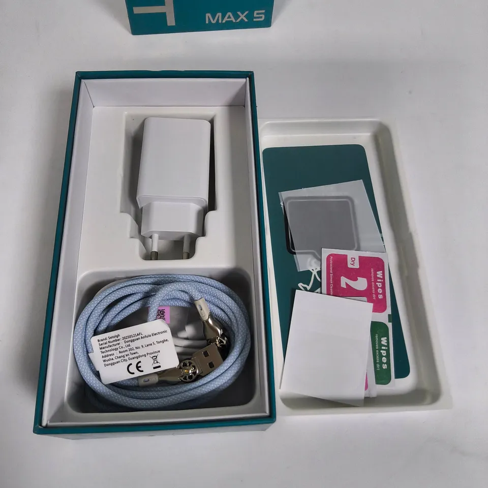 BOXED CABOT MAX 5 12/256GB IN BLACK